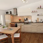 Stoeckl Apartman *